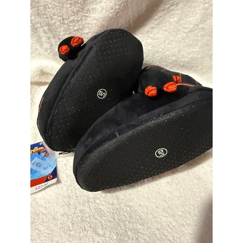 Marvel Miles Morales Spider-Man Kids Plush Slippers Black Red Size 13-1 NWT